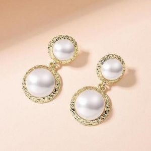 Delicate Gold – Pearl Earrings